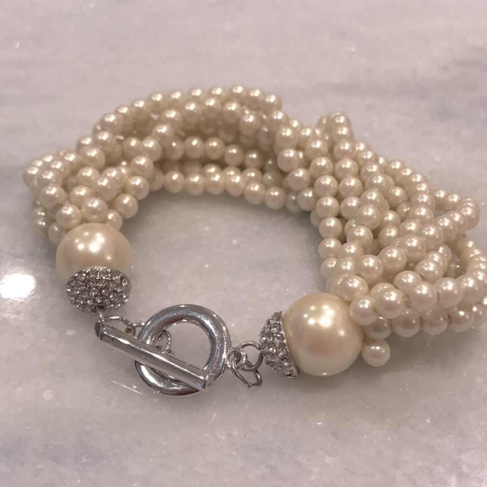Brooks Brothers Pearl multi strand bracelet